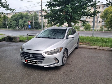 Hyundai Elantra, 2018г, передний привод, автомат