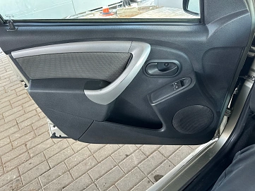 Renault Duster, 2013г., полный привод, механика