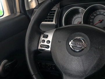 Nissan Tiida, 2008г., передний привод, механика
