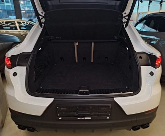 Porsche Cayenne, 2022г., полный привод, автомат