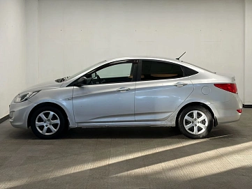 Hyundai Solaris, 2011г., передний привод, механика