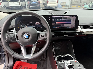 BMW X1, 2023г, передний привод, робот