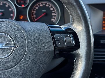 Opel Astra, 2008г., передний привод, автомат