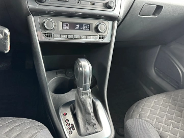 Volkswagen Polo, 2019г., передний привод, автомат