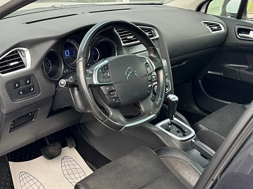 Citroen C4, 2012г, передний привод, автомат