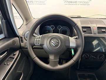 Suzuki SX4, 2013г., полный привод, механика