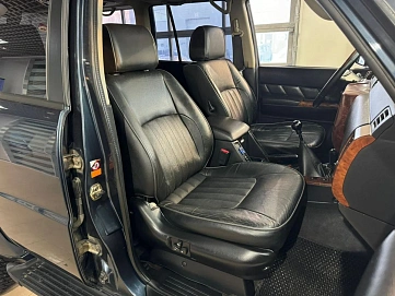 Nissan Patrol, 2004г., полный привод, автомат