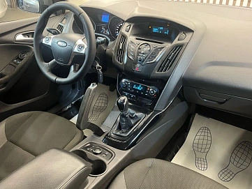 Ford Focus, 2012г., передний привод, механика