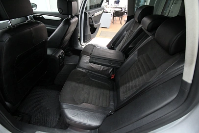 Volkswagen Passat, 2013г., передний привод, робот