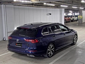 Volkswagen Golf, 2023г., передний привод, робот