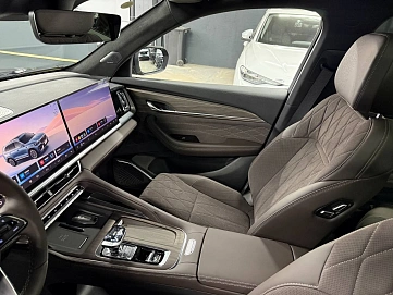 Geely Monjaro, 2026г., полный привод, автомат