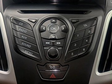 Ford Focus, 2012г., передний привод, робот
