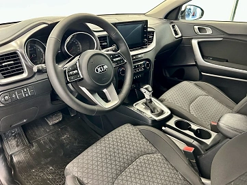 Kia Ceed, 2020г., передний привод, автомат