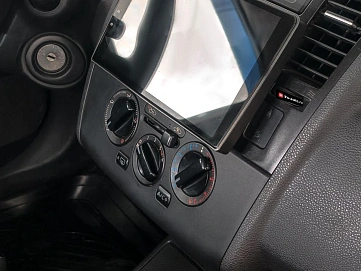 Nissan Tiida, 2008г., передний привод, механика