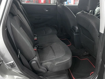 Nissan Qashqai, 2008г., передний привод, механика