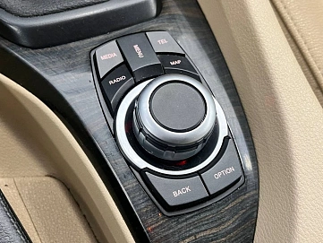 BMW X1, 2011г., полный привод, автомат