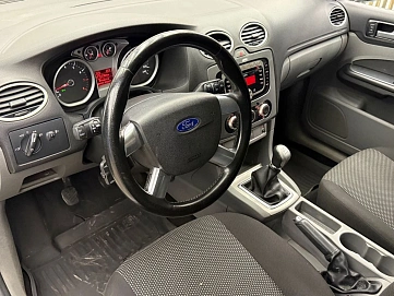 Ford Focus, 2010г., передний привод, механика