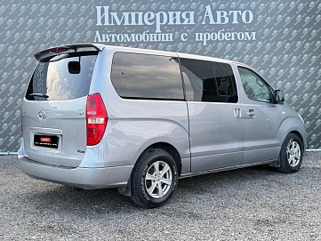 Hyundai Grand Starex, 2011г., задний привод, автомат
