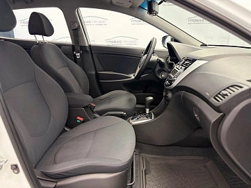 Hyundai Solaris, 2013г., передний привод, автомат