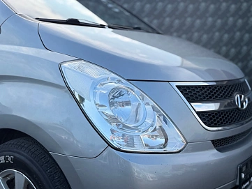 Hyundai Grand Starex, 2011г., задний привод, автомат