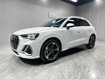 Audi Q3, 2023г., передний привод, робот