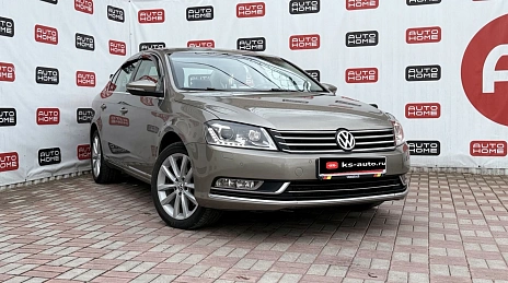 Volkswagen Passat, 2013г., передний привод, робот