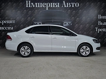 Volkswagen Polo, 2014г., передний привод, автомат