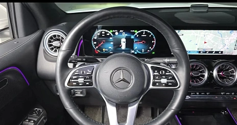 Mercedes-Benz GLB, 2022г., передний привод, робот