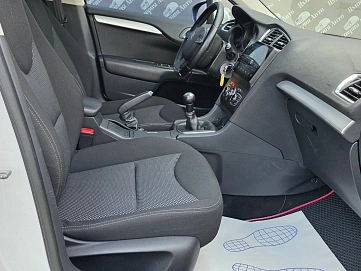 Citroen C4, 2013г., передний привод, механика