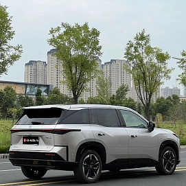 Toyota bZ3X, 2026г., передний привод, автомат