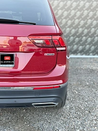 Volkswagen Tiguan, 2018г., полный привод, автомат