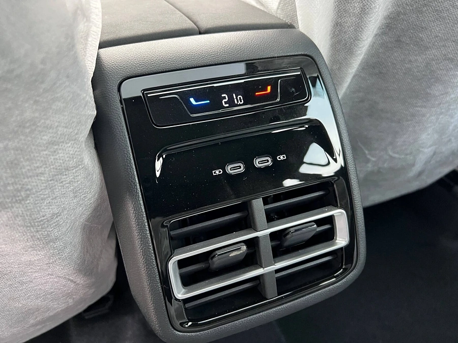 Volkswagen Tiguan, 2025г., полный привод, робот