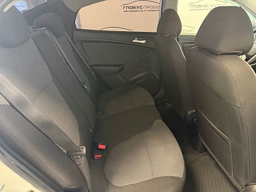 Hyundai Solaris, 2013г., передний привод, механика