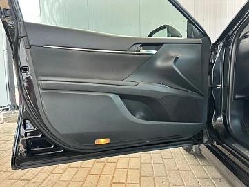 Toyota Camry, 2021г., передний привод, автомат