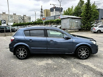 Opel Astra, 2006г., передний привод, автомат