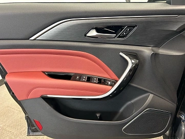 FAW Bestune T77, 2022г., передний привод, робот