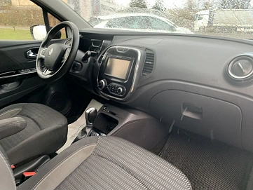 Renault Kaptur, 2017г, передний привод, вариатор