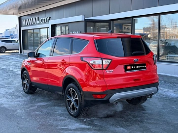 Ford Kuga, 2017г., передний привод, автомат