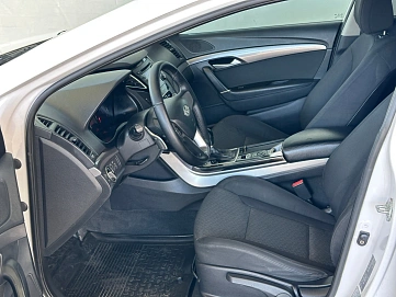 Hyundai i40, 2013г., передний привод, автомат