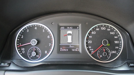 Volkswagen Tiguan, 2013г., передний привод, механика