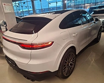 Porsche Cayenne, 2022г., полный привод, автомат