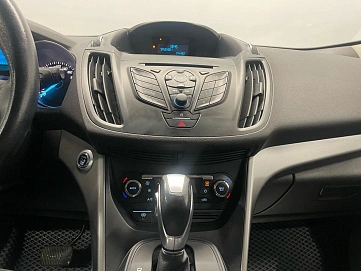 Ford Kuga, 2016г., передний привод, автомат