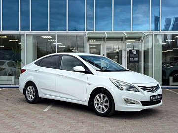 Hyundai Solaris, 2015г., передний привод, автомат