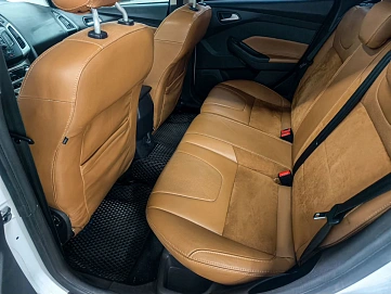 Ford Focus, 2012г., передний привод, робот