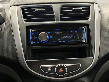 Hyundai Solaris, 2011г., передний привод, механика