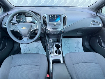 Chevrolet Cruze, 2018г., передний привод, автомат