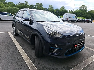 Kia Niro, 2020г, передний привод, автомат