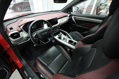 Geely Coolray, 2022г., передний привод, робот