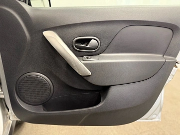 Renault Sandero, 2016г., передний привод, механика