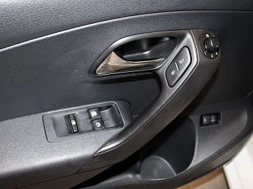 Volkswagen Polo, 2014г., передний привод, автомат